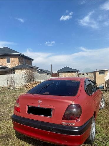 матих: Toyota Avensis: 2001 г., 1.8 л, Ручные, Бензин, Лифтбек — 4