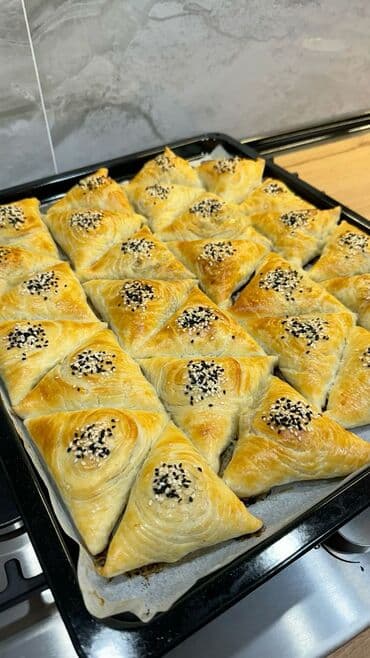 требуется it: Тесто коём слоённый самсыга. Срочно жумуш керек . Базар Коргондобуз — 1