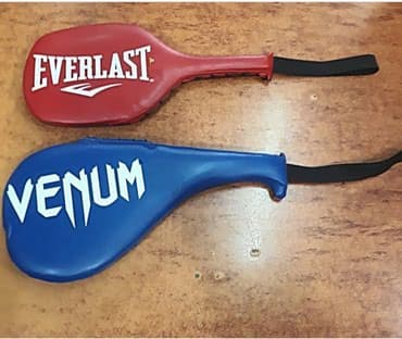 настольный теннисная ракетка: Лапы для ног (ракетки, хлопушки) Подойдут для таэквондо/каратэ Фирма — 1