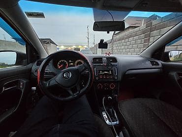 polo: Volkswagen Polo: 2017 г., Автомат, Седан — 6