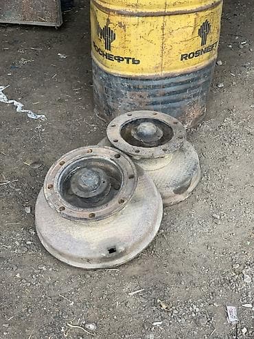 Ступицы передние ЗИЛ 130 в отличном состоянии привезены с рф состояние