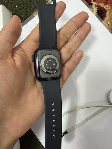 apple watch 8 серия: Apple Watch Series 8, 41мм Цвет корпуса: темный Ремешок спортивный — 4