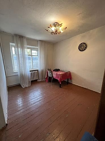 кара балта места: 60 м², 3 комнаты, Забор, огорожен — 1