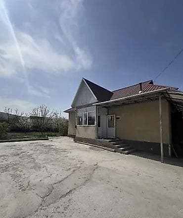 Жилой дом с придомовой территорией
16 соток