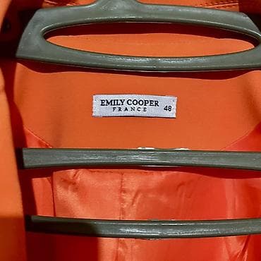 пиджак белый: Жакет Emily Cooper, размер 48 (по бирке), Франция. - Цвет: насыщенный — 2