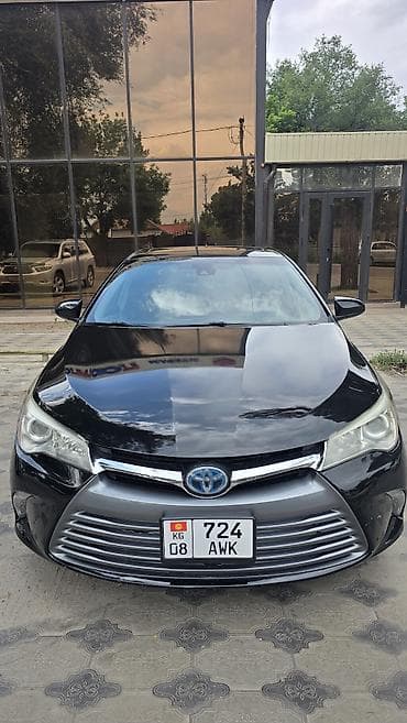 Toyota Camry: 2016 г., 2.5 л, Вариатор, Гибрид, Седан at lalafo.kg Toyota Camry: 2016 г., 2.5 л, Вариатор, Гибрид, Седан