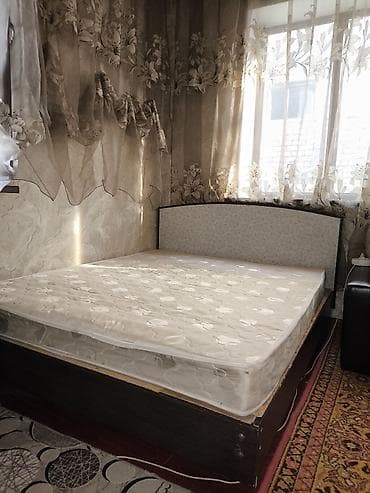 кровать мебель: Кровать двуспальная с изголовьем и матрасом. - Размер спального места — 3