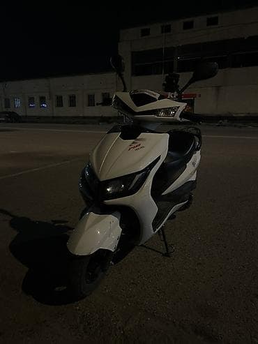 скутер m8 pro: М8- 150куб белого цвета. Характеристики и оснащение: - Кузов с — 2