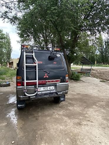 Mitsubishi Delica: 1994 г., 2.5 л, Кол менен иштөөчү, Дизель, Вэн/Минивэн — 4