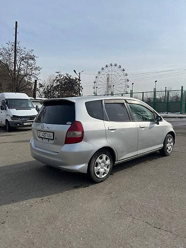 toyota corolla 2002: Honda Fit: 2001 г., 1.3 л, Вариатор, Бензин — 5