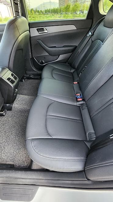 Hyundai Sonata: 2019 г., 0.2 - engine capacity л, Автомат, Бензин, Седан — 10