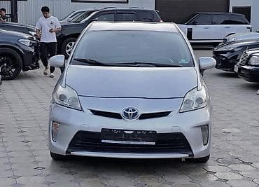 prius v: Toyota Prius: 2012 г., 1.8 л, Вариатор, Гибрид, Седан — 5