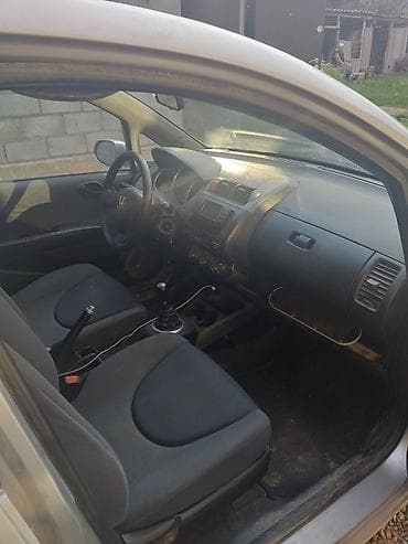 Транспорт: Honda Fit: 2002 г., 1.3 л, Механика, Бензин, Хэтчбэк — 6