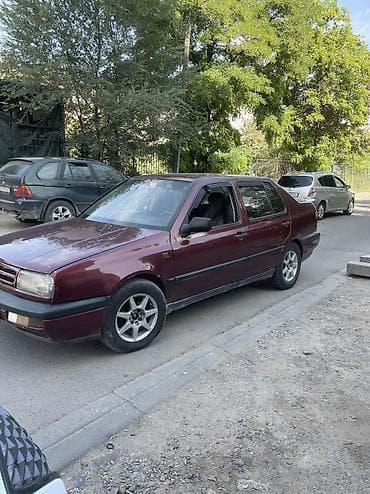1994: Volkswagen Vento: 1994 г., 1.8 л, Механика, Бензин, Седан — 5