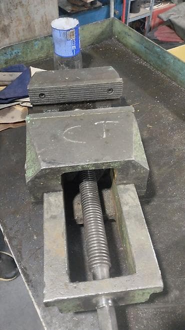 Токарные/слесарные тиски поворотные тяжелого типа - Массивная