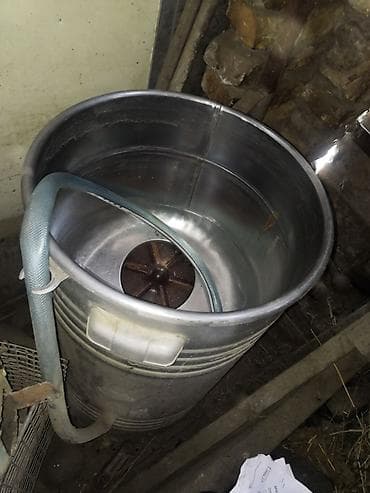 Продаю стиральную машинку советская работает хорошо цена окончательная