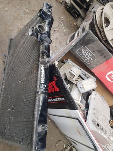 бу домкрат: Mazda 626, верхний бачок радиатора. Мазда 626. Бак радиатор верхний — 1