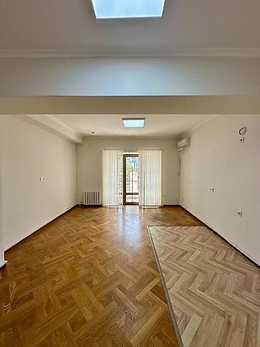 liberterra: Аренда офисов, 168 м², В жилом комплексе, С системой безопасности — 2