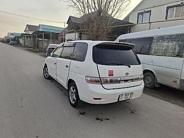 дифлектор: Toyota Gaia: 2001 г., 2 л, Автомат, Бензин, Минивэн — 5