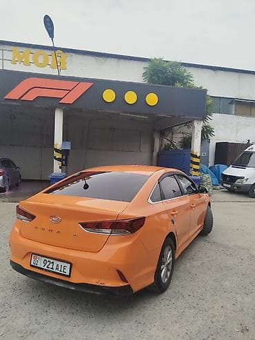 карина э: Hyundai Solaris: 2018 г., 2 л, Автомат, Газ, Седан — 4
