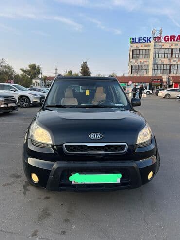 крутые машины: Kia Soul: 2010 г., 1.6 л, Автомат, Бензиновая, Хэтчбэк — 3