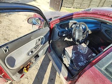 Mazda 626: 1992 г., Ручные, Седан