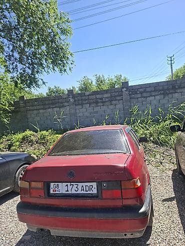 вента машына: Volkswagen Vento: 1992 г., 1.8 л, Механика, Бензин, Седан — 2