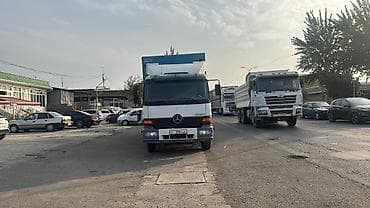 mers 211: Грузовик, Mercedes-Benz, Стандарт, Б/у — 2
