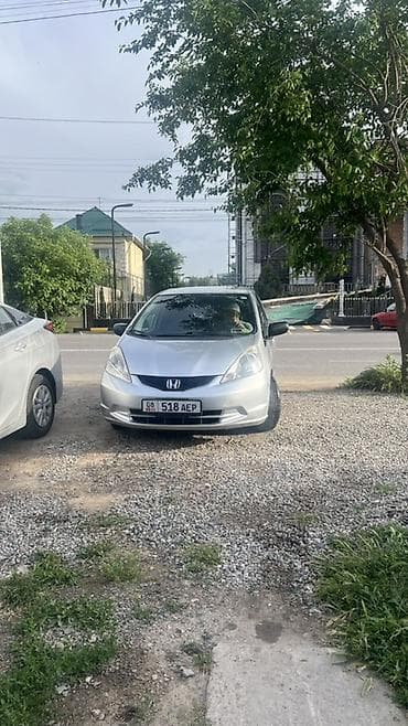 Продажа авто: Honda Fit: 2011 г., 1.5 л, Автомат, Бензин, Хэтчбэк — 10