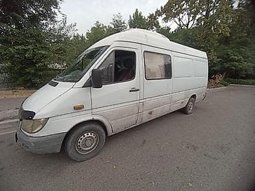b class: Легкий грузовик, Mercedes-Benz, Б/у — 4