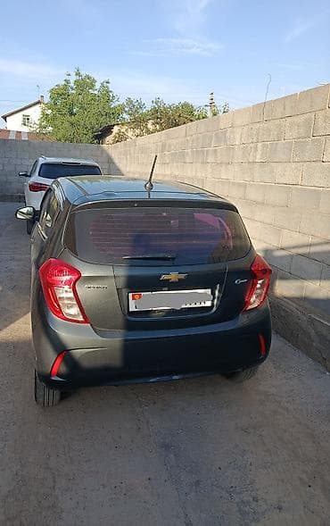 кабина волво: Chevrolet Spark: 2017 г., 0.1 л, Автомат, Бензин, Хэтчбэк — 2
