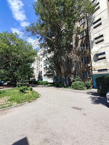 кв ипотека: 2 комнаты, 48 м², 105 серия, 1 этаж, Старый ремонт — 1