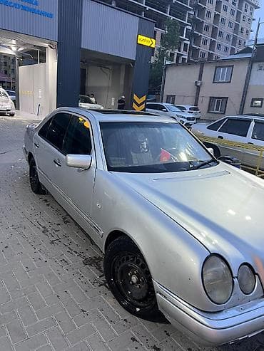 kia 5 2020: Mercedes-Benz E-Class: 1995 г., 2.3 л, Механика, Газ, Седан — 2