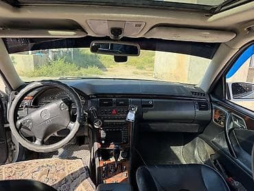 рул мерс 210: Mercedes-Benz E-Class: 2001 г., 3.2 л, Автомат, Газ, Универсал — 10