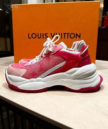 женские розовые рубашки: Кроссовки, 38, Louis Vuitton, Новый, цвет - Розовый — 2