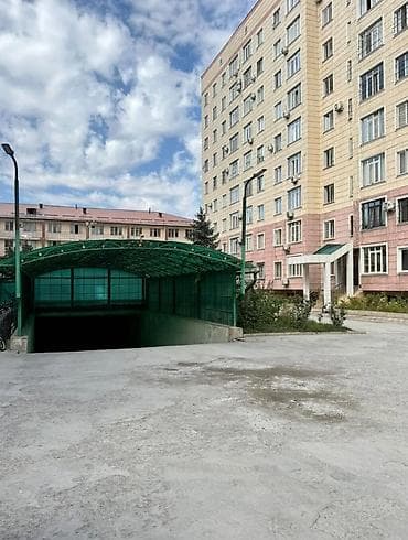 Парковочное место в подземном паркинге. Адрес: 8 микрорайон, дом 12/1 at lalafo.kg Парковочное место в подземном паркинге. Адрес: 8 микрорайон, дом 12/1