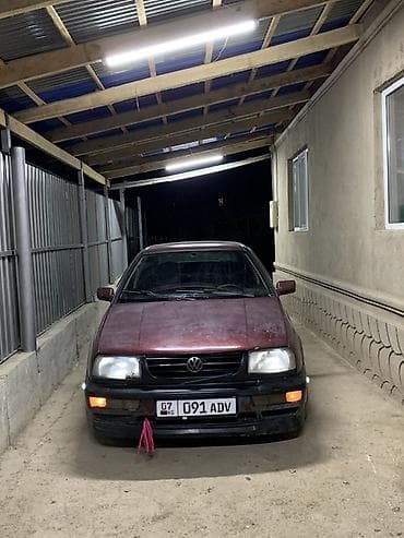 Volkswagen: Volkswagen Vento: 1994 г., Седан — 7