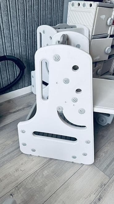 жумуш керек садик: Балдар үчүн үстөл жана отургуч комплекти — 3