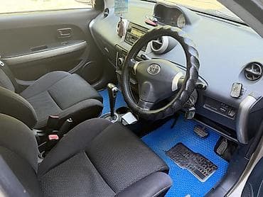 Продажа авто: Toyota Ist: 2003 г., Хэтчбэк — 6