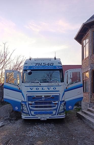 бак volvo: Тягач, Volvo, 2013 г., Без прицепа — 3