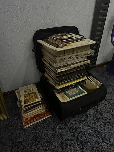 чеканка лев: Сейф-книга, тайник, Б/у, Самовывоз, Бесплатная доставка — 4