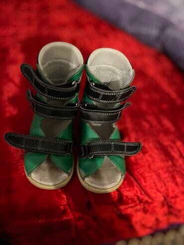 детская ортопедическая обувь: Ортопедическая обувь, носили всего 1 месяц, брали за 5800 сом, размер — 1