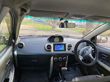 lexus lx 330: Toyota Ist: 2002 г., 1.5 л, Автомат, Бензин, Хэтчбэк — 7