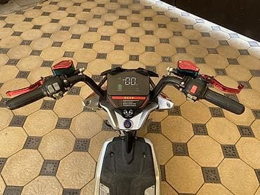 Мототехника: Электроскутер Panther MZ 1500 (надписи на облицовке) - Тип: городской — 4