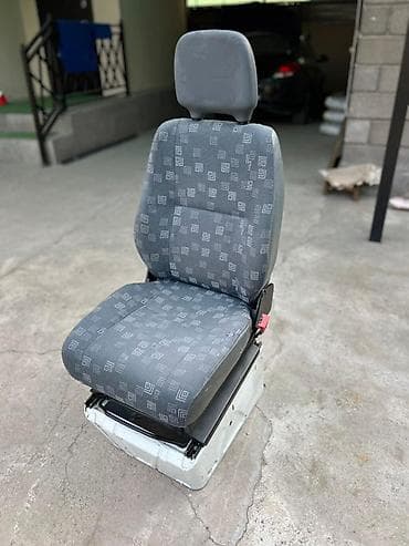 сидения на спритер: Переднее сиденье, Ткань, текстиль, Mercedes-Benz — 2