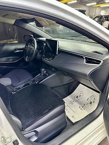 Продажа авто: Toyota Corolla: 2019 г., 1.8 л, Вариатор, Гибрид, Седан — 5