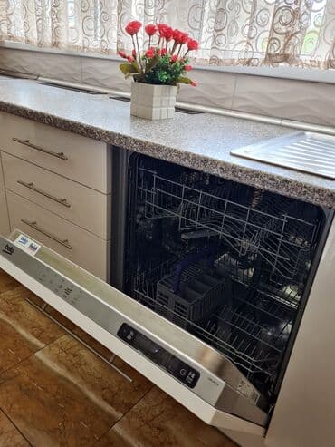 2 х комнатную квартиру по суточно в 8 мкр: 2 комнаты, Собственник, С мебелью полностью — 15