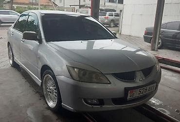 Mitsubishi Lancer: 2004 г., 1.6 л, Механика, Бензин, Седан