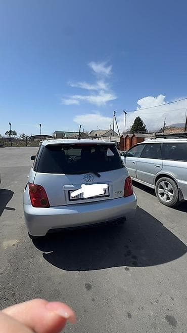 kia sarento: Toyota Ist: 2004 г., 1.5 л, Автомат, Бензин, Хэтчбэк — 5