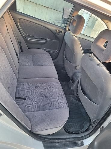 transporter multivan: Toyota Avensis: 2000 г., 1.6 л, Механика, Бензин, Универсал — 7